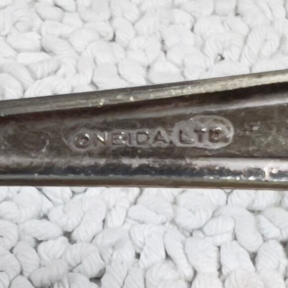 Wm A Rogers Mfg Co A1 Plus Oneida Ltd (one)1 Teaspoon Unpolished AS IS in Photos - Picture 4 of 10